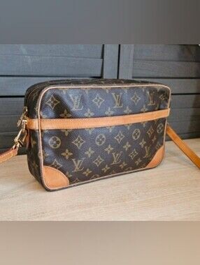 Authentic LOUIS VUITTON Monogram Compiegne 28 Shoulder Bag